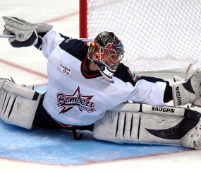 世体：马拉多纳84年国王杯决赛的巴萨10号球衣以15万欧售出